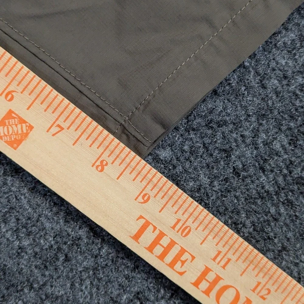 The North Face Mens Khaki Tan Ripstop Hiking Utility Shorts Mens W36